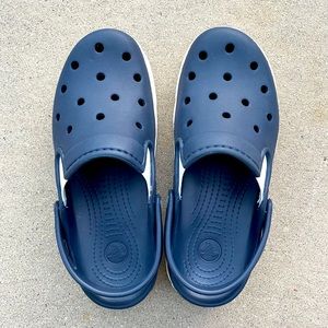 NWT Crocs Navy Kids 3 Women 5